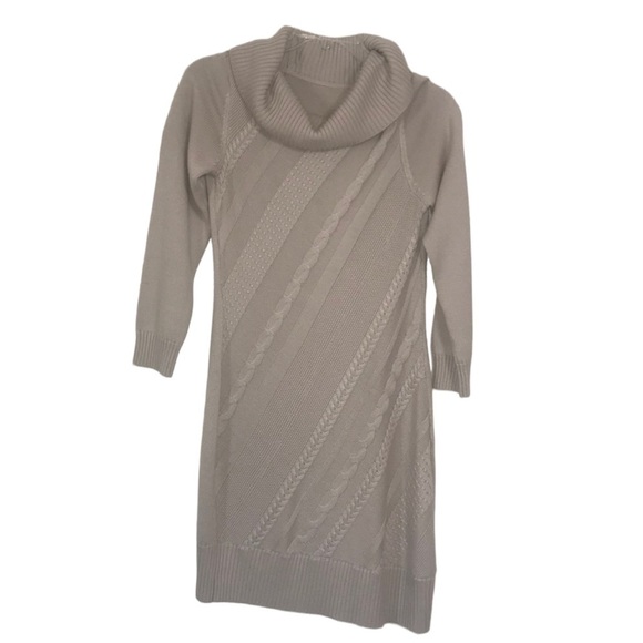 None Dresses & Skirts - 🌻Wool Blend Knit Body Con Sweater. GUC Size medium